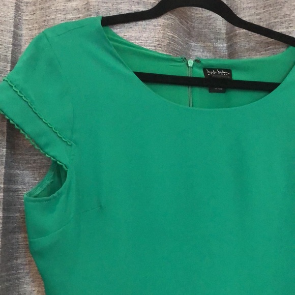 Green dress with pockets - Picture 2 of 3